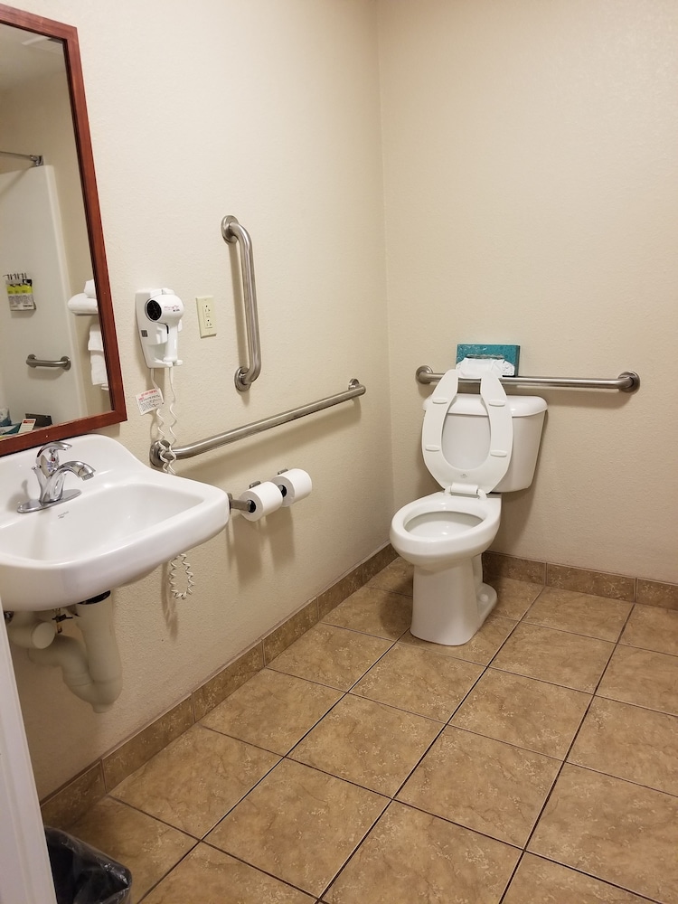 Suite, 1 Bedroom, Accessible Bathtub (1 King, Comm, Mobil Tub) - Photo 6