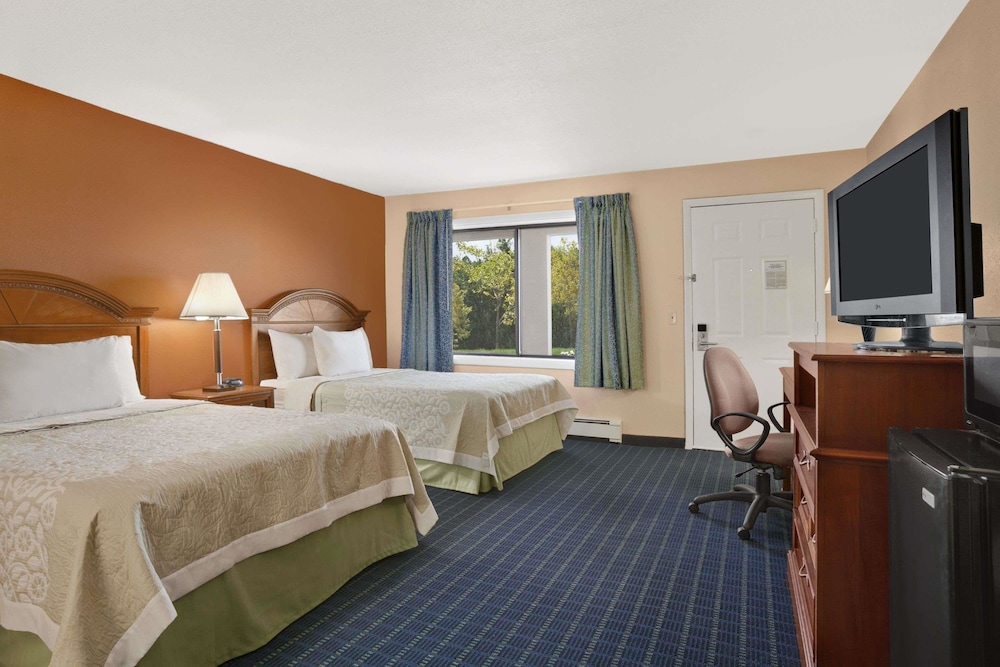 Double Room, 2 Double Beds - Photo 1