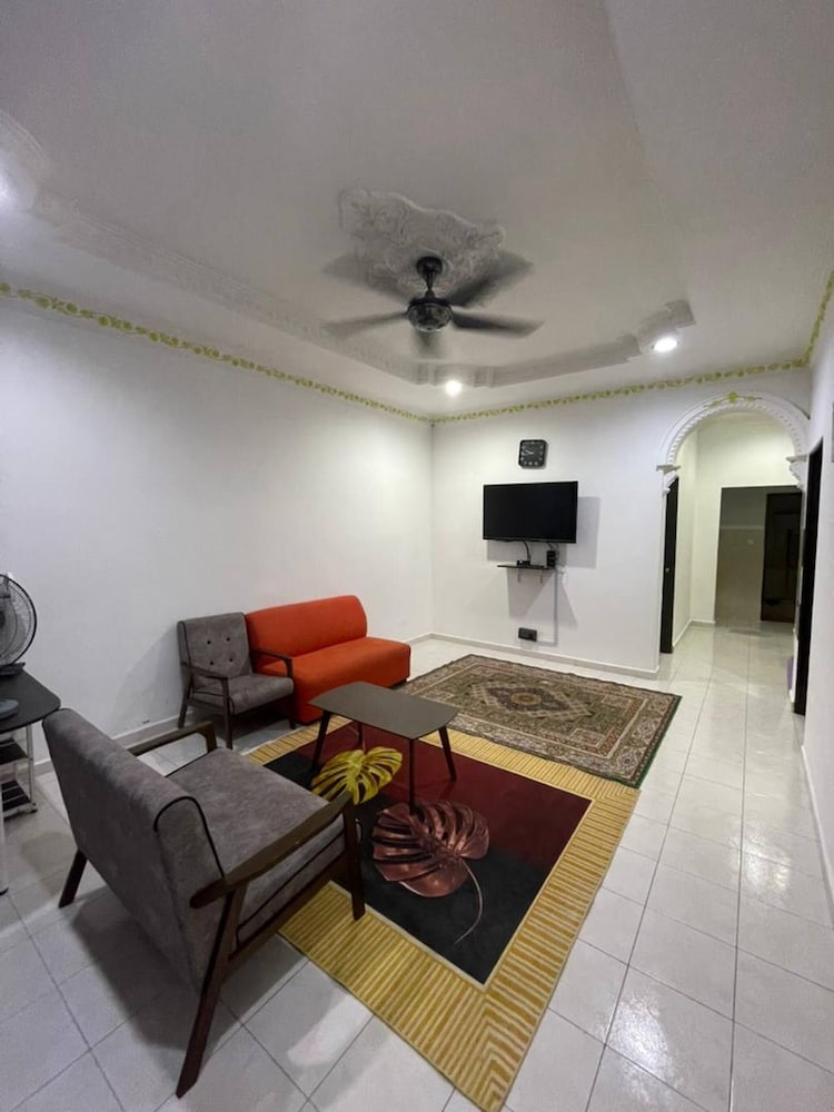 House, 3 Bedrooms, Accessible, Smoking