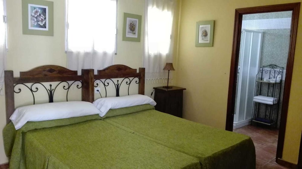 Single Room photo 3