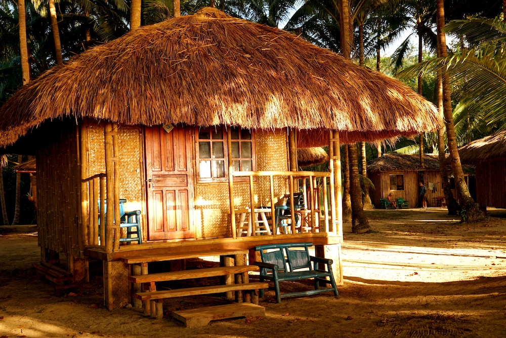 Traditional Cabin, 1 Bedroom, Sea View, Beachfront photo 2