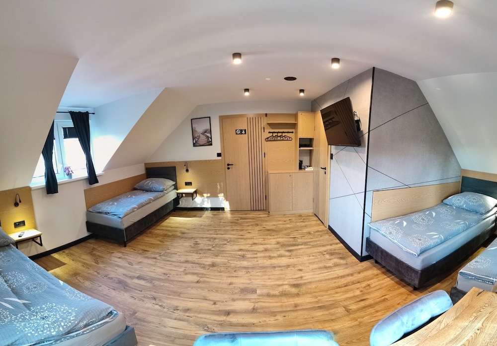 Quadruple Room, Ensuite, Garden View photo 1