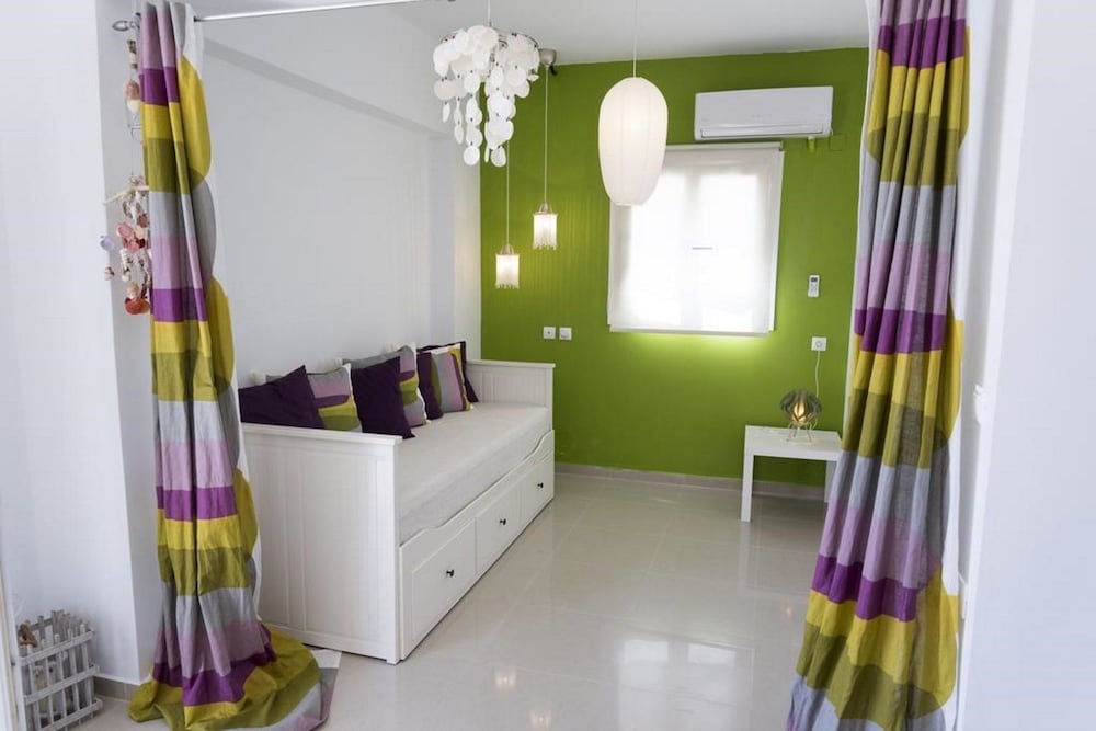 Basic Apartment, Sea View photo 2