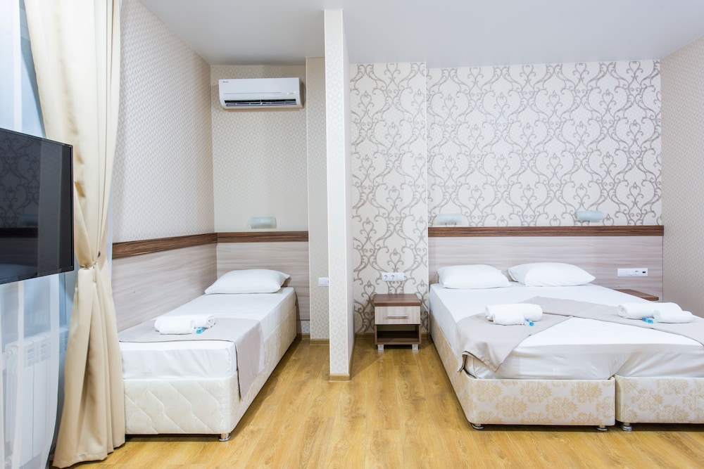Deluxe Quadruple Room photo 2