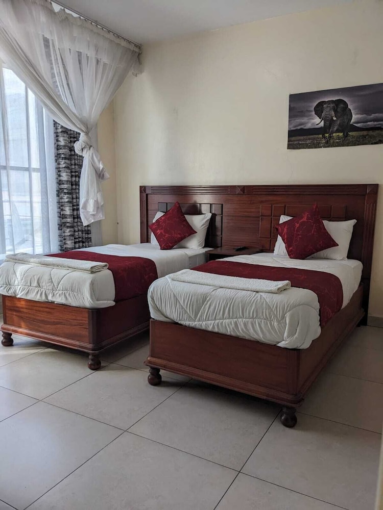 Standard Twin Room, City View