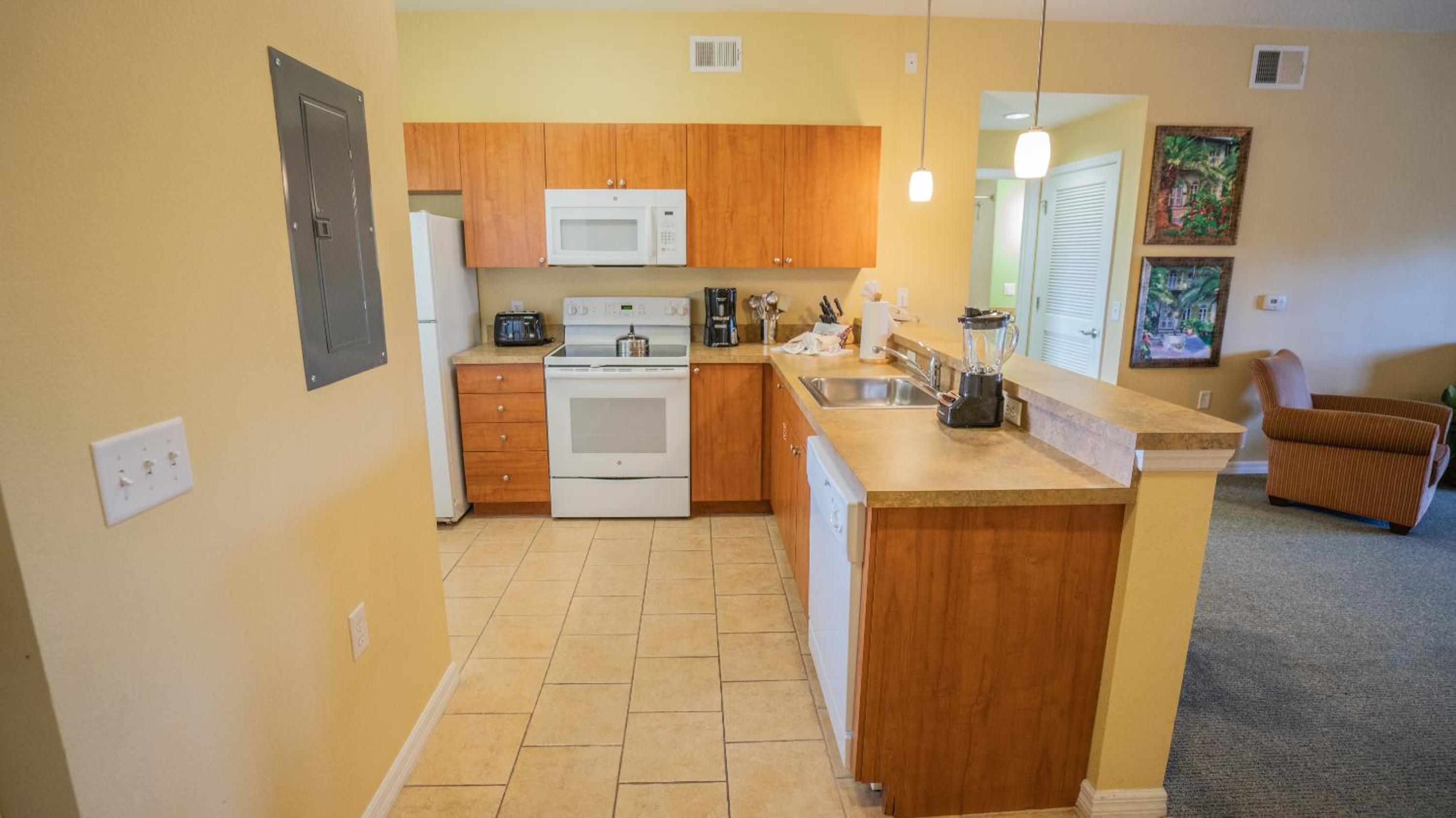 Two-Bedroom Condo with Sofa Bed - Full Kitchen - Photo 16