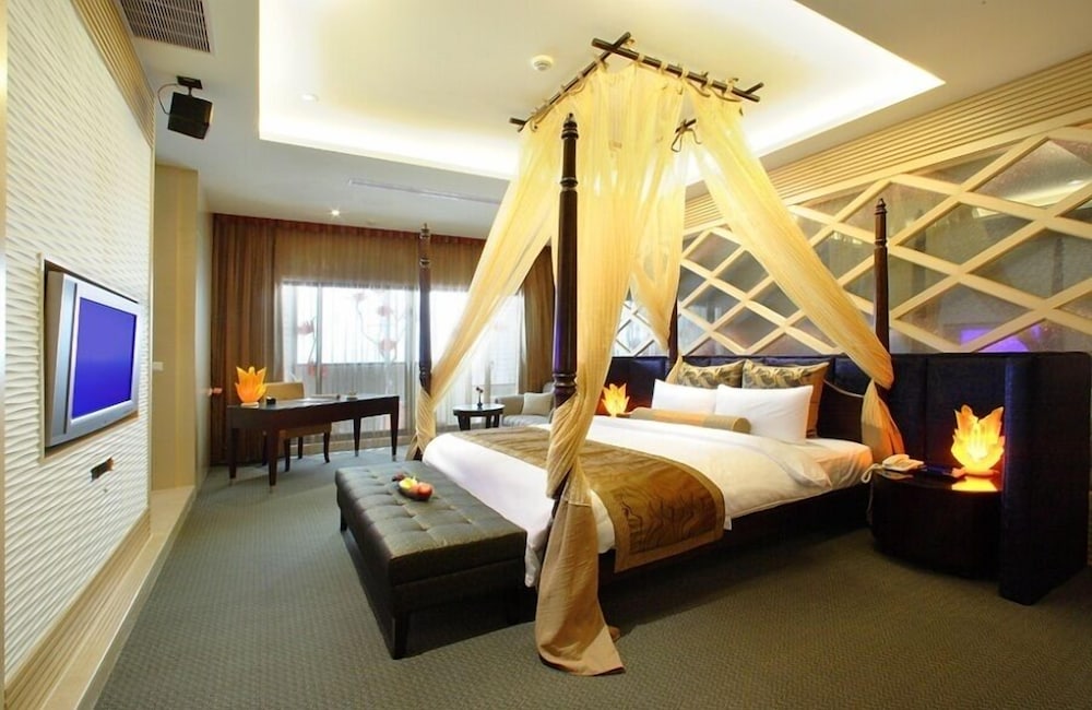 Privilege Suite photo 2