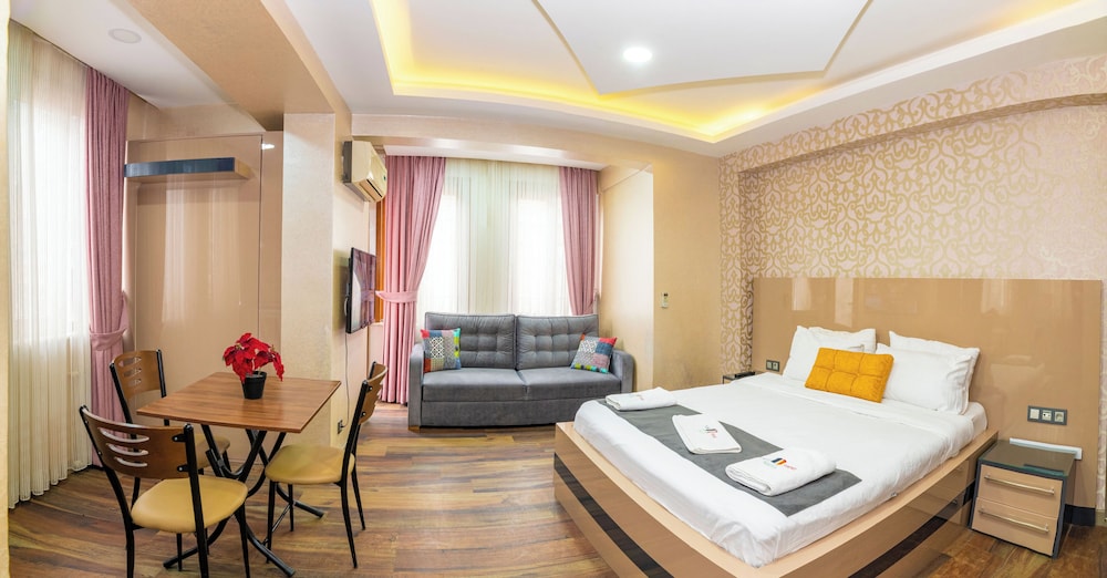 G) Deluxe Aile Suite photo 1