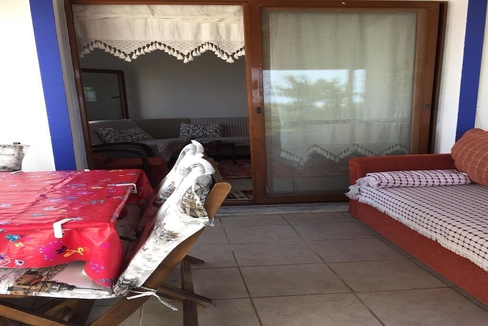 Villa photo 2
