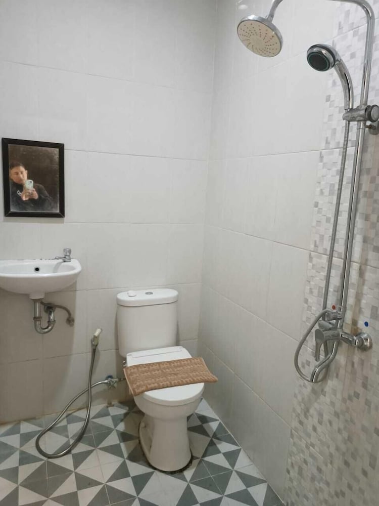 Deluxe Double Or Twin Room - Photo 3