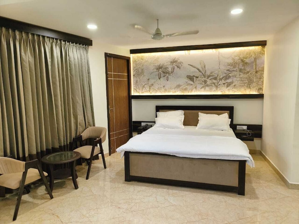 Deluxe Suite