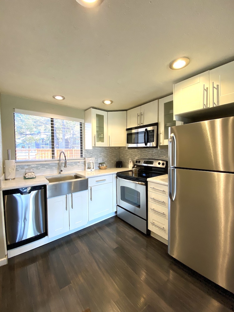 Condo, 1 Bedroom, Lake View - Photo 7