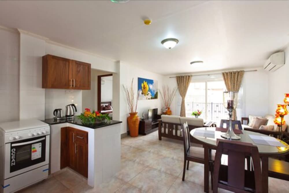 Apartment, 2 Bedrooms, Partial Sea View photo 3