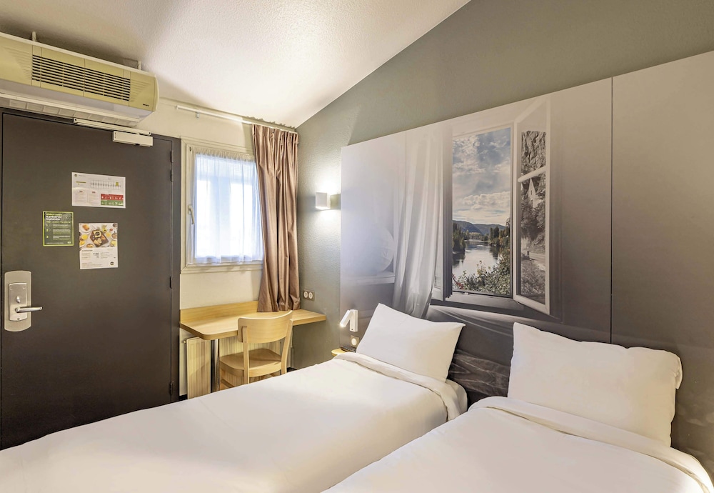 Twin Room, Non Smoking photo 3