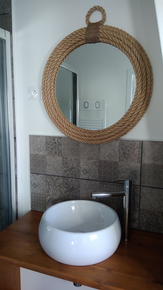 Double Room (Sous les toits) photo 3
