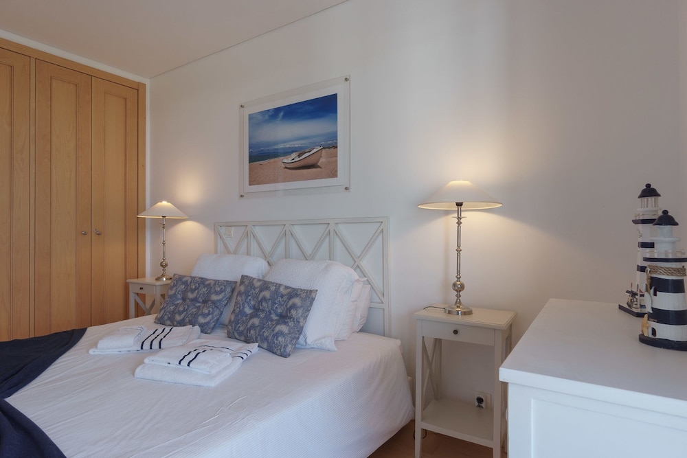 Basic Apartment, 1 Bedroom, Balcony photo 2