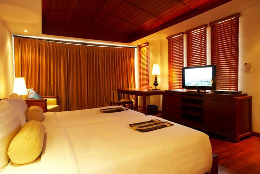 Deluxe Room - Photo 2