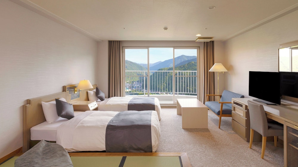 Standard Japanese-Western Twin Room with 6 Tatami Mats -High Floor - Non-Smoking - Photo 1