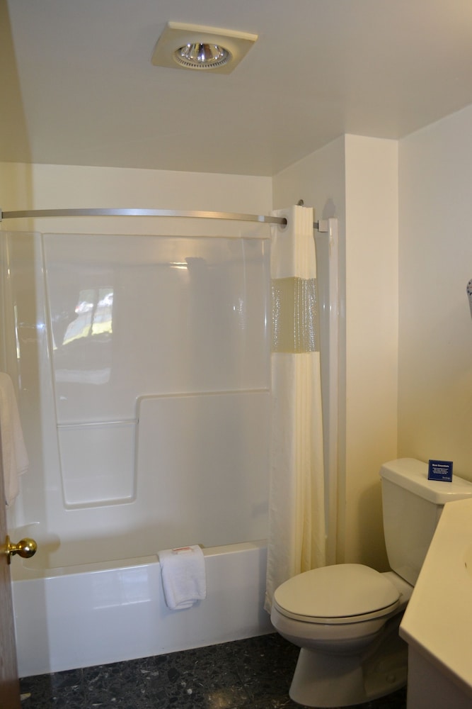 Suite, 1 Queen Bed, Non Smoking - Photo 4