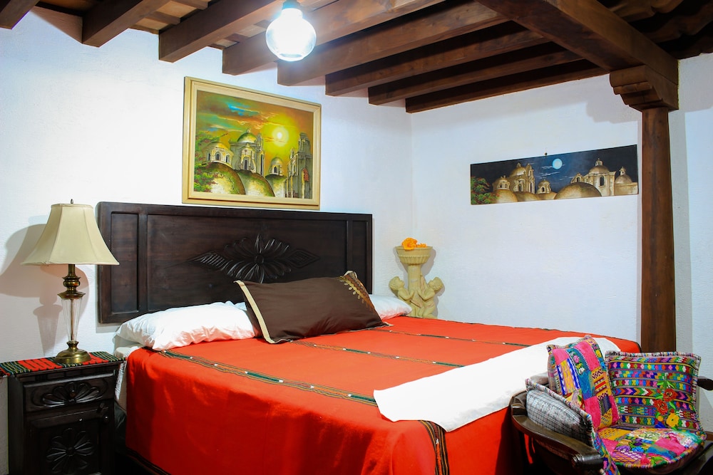 Room (#3) photo 3