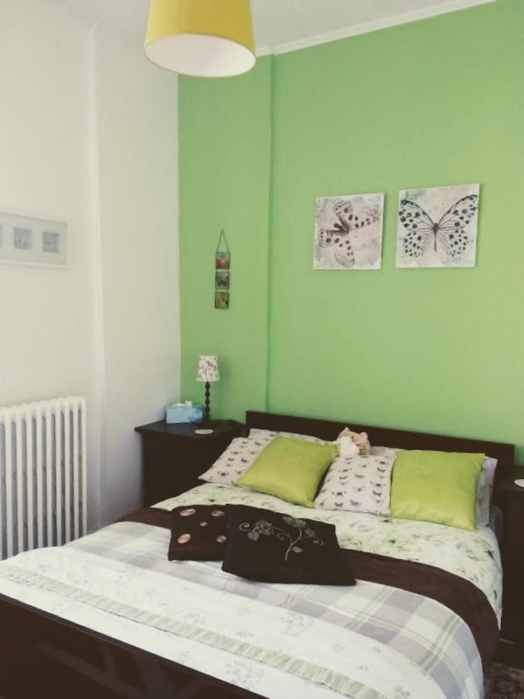 Family Room, 1 Bedroom photo 1