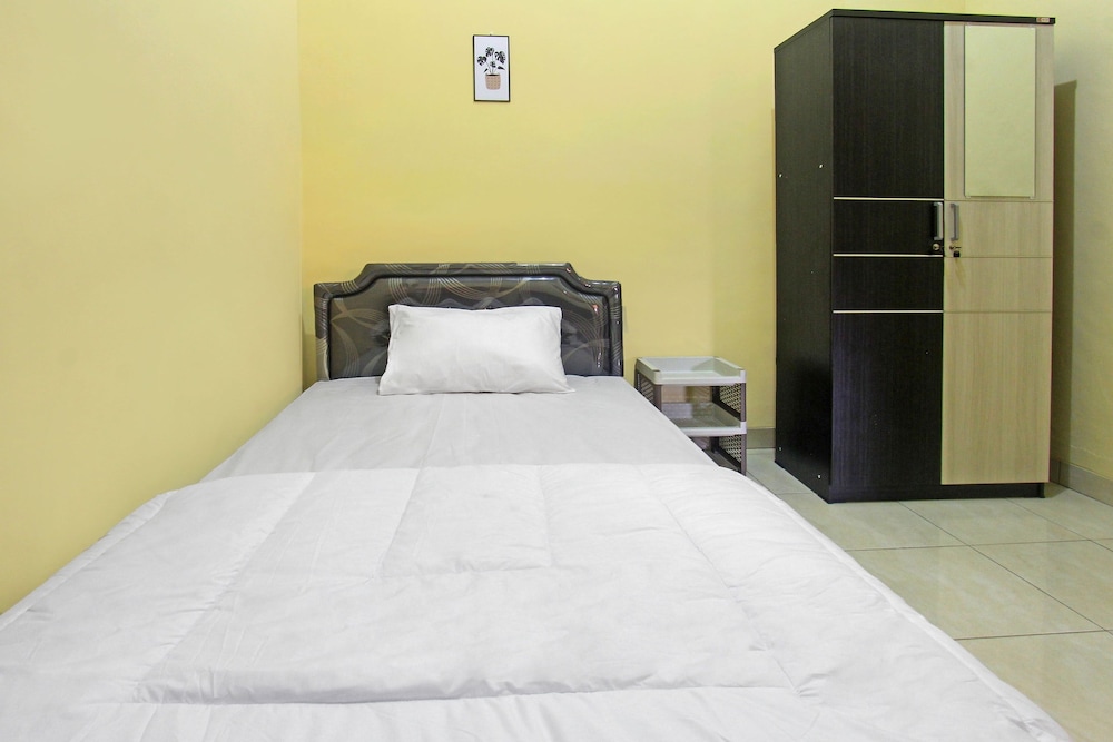 Economy Single Room
