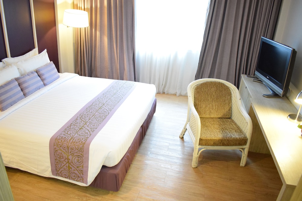 Executive Suite, 1 Bedroom photo 2