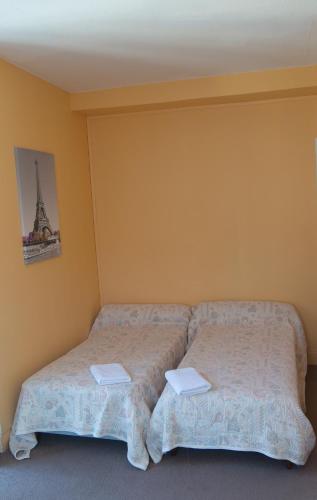 Basic Triple Room photo 2