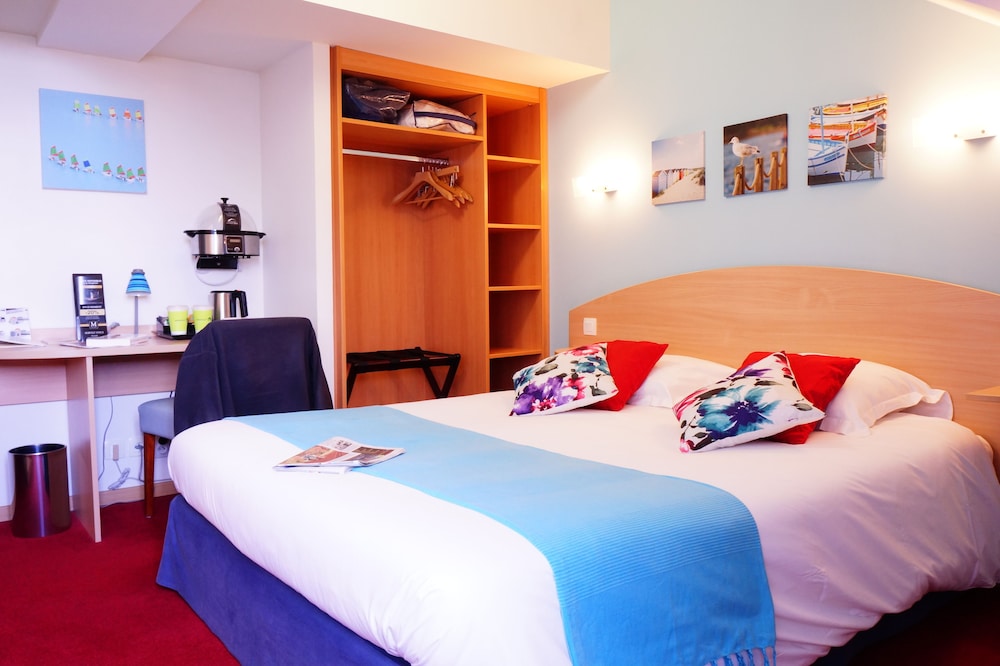 Double Room with Shower, Harbour View - Photo 1