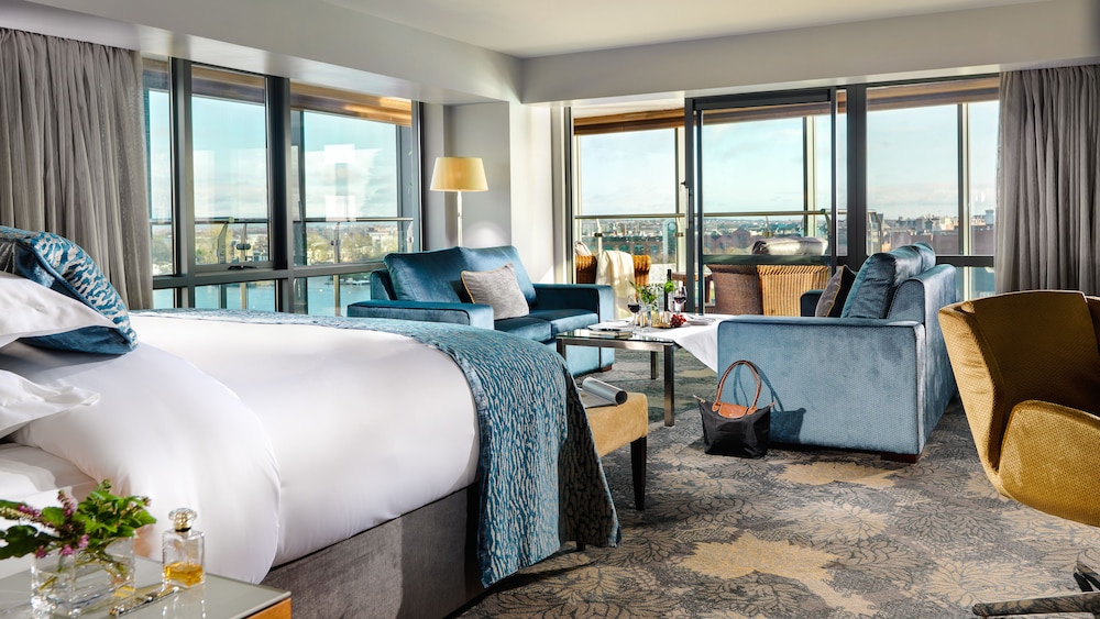 Junior Suite, Balcony, River View - Photo 1