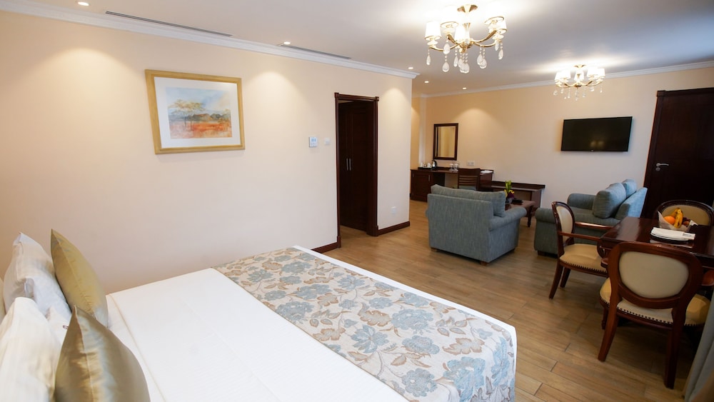 Woodlands Studio Suite photo 1