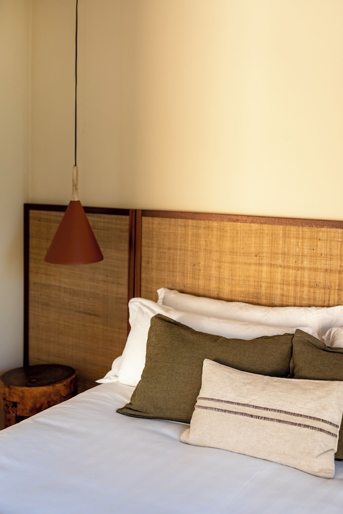 Deluxe Studio Suite