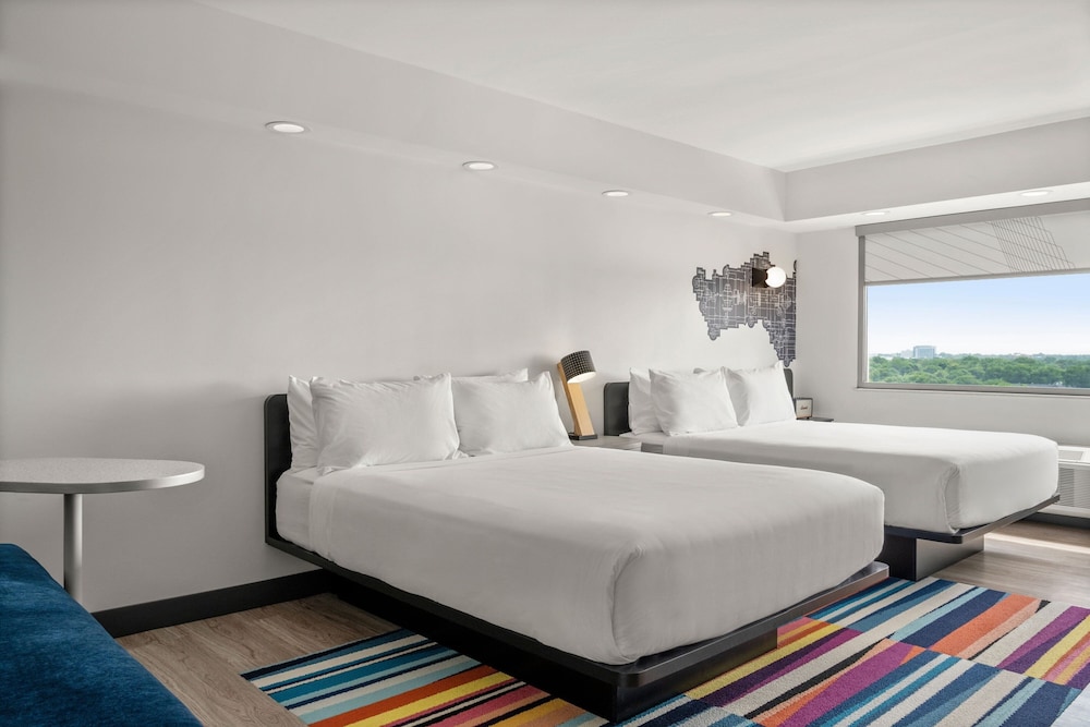 Room, 2 Queen Beds (Mobility/Hearing Access, Roll-In Shwr) photo 1