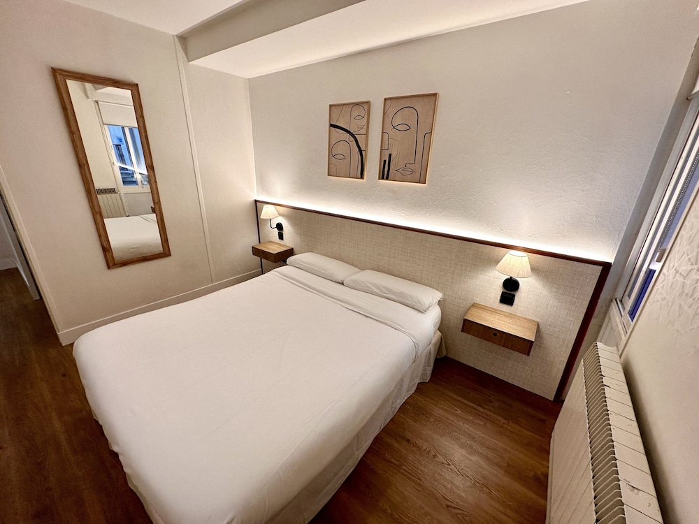 Classic Double Room, Private Bathroom