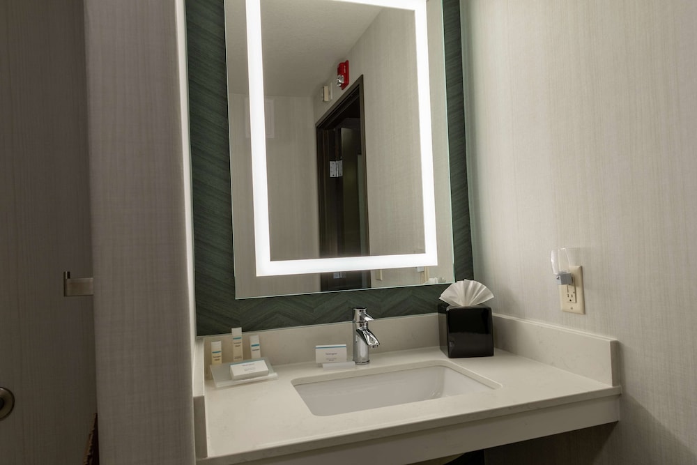 Room, Accessible - Photo 8
