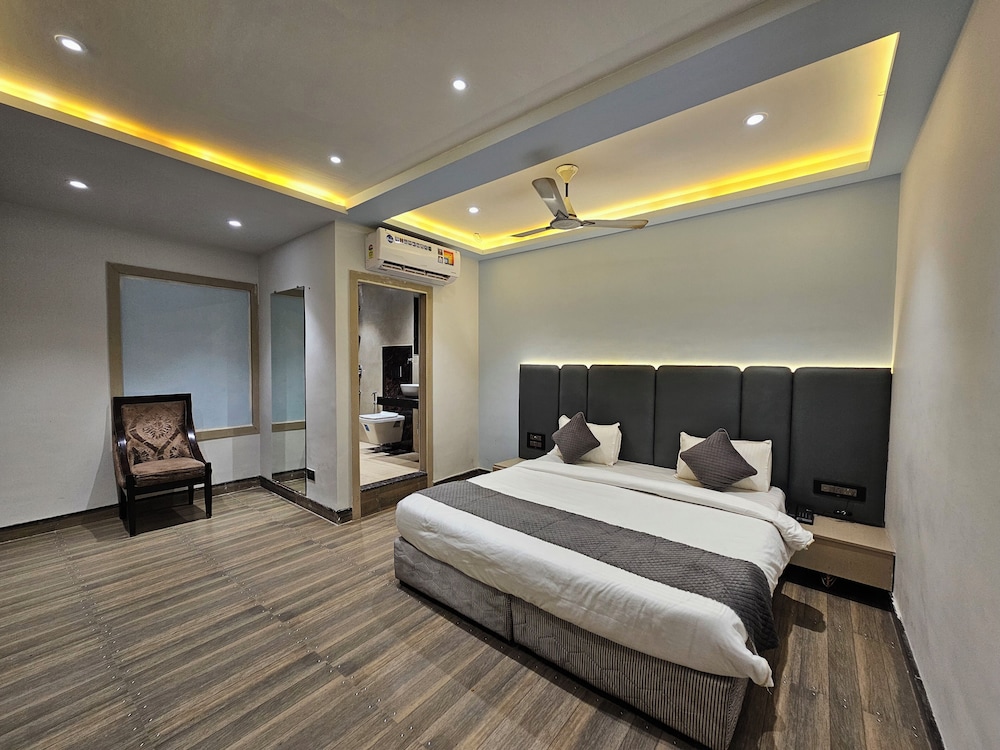 Executive Double Room, City View