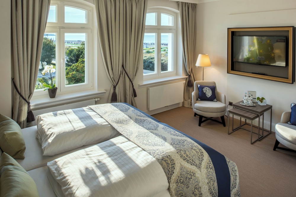 Comfort Double Room, Partial Ocean View