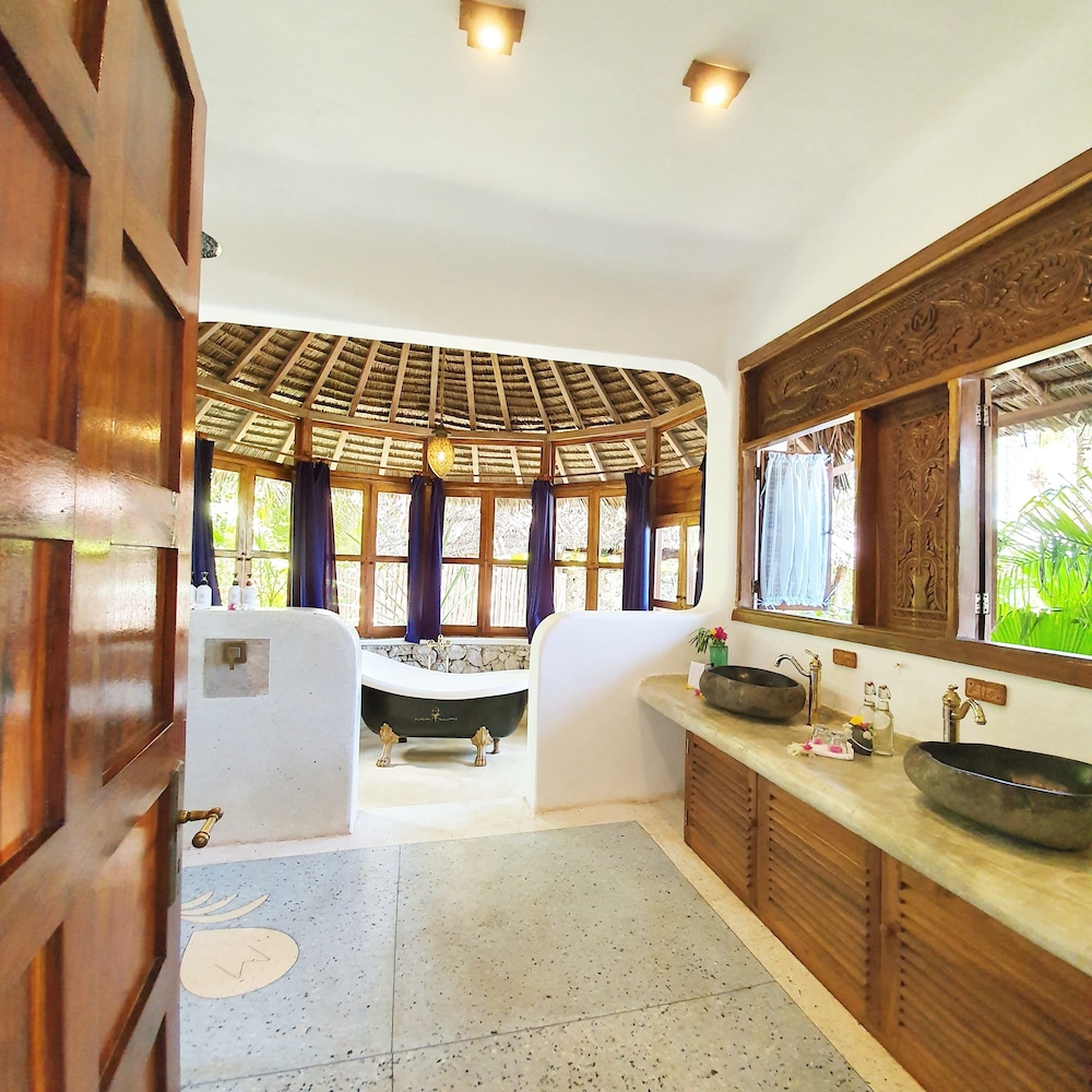 Deluxe Room with Sea View ( Asili House )