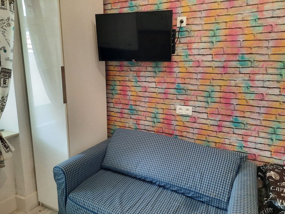 Small Apartment, 1 Bedroom, Non Smoking, Kitchen (53/1a) photo 1