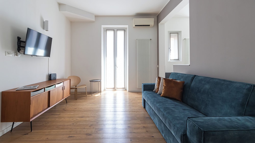 Apartment (2 Bedrooms)