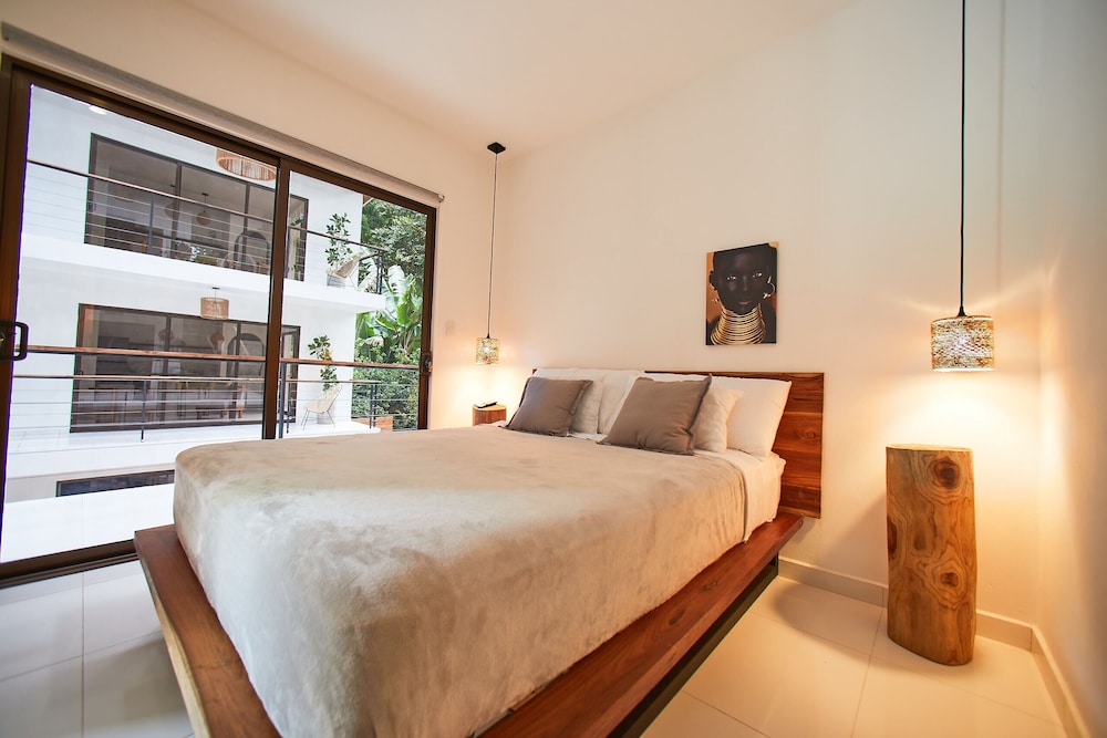 Comfort Villa, 2 Bedrooms, 2 Bathrooms, Mountain View photo 3