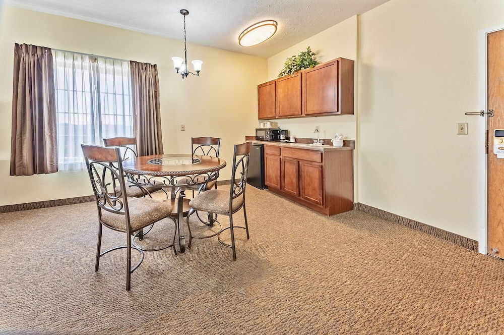 Double Queen Family Suite - Photo 2