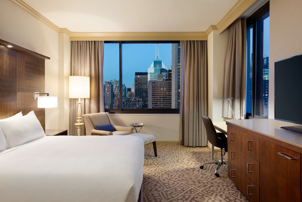 Premium Room, 1 King Bed, Corner