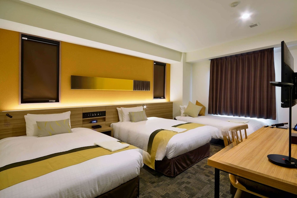 [Non Smoking] Grande Triple Room photo 1