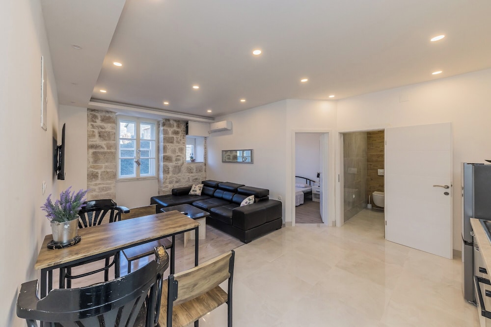 Apartment, Sea View