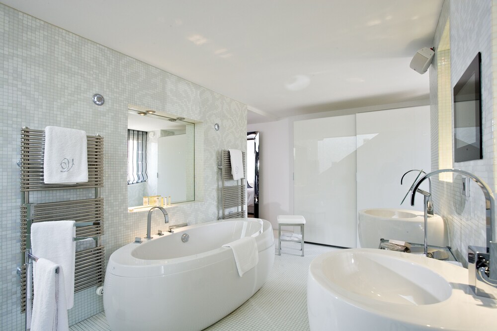 Prestige Suite - Photo 6