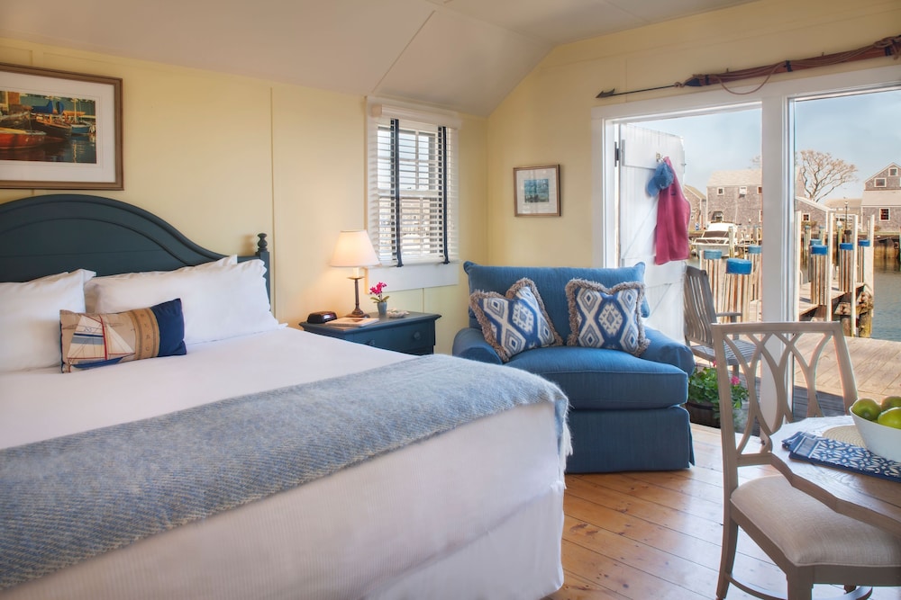 Studio Loft - Phebe (Pet Friendly)