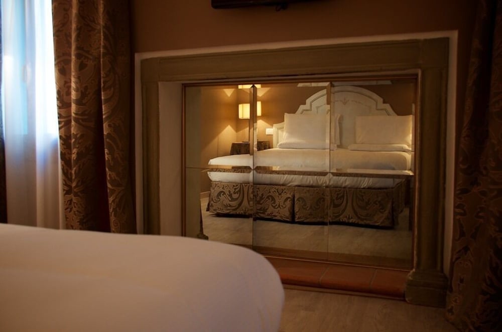 Executive Room - Photo 3