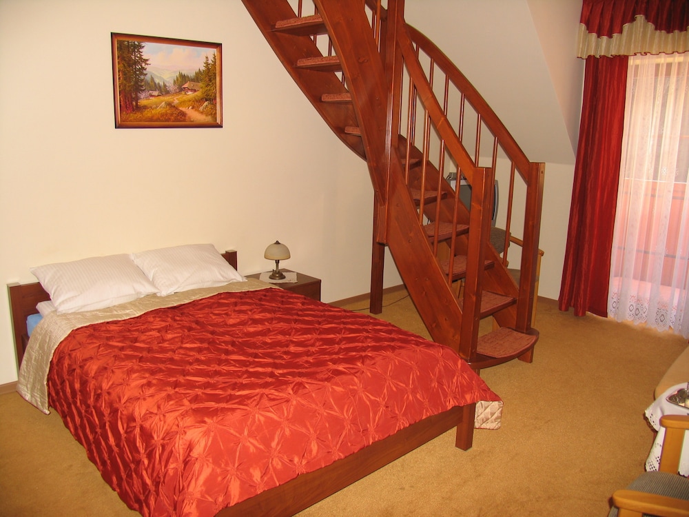 Standard Triple Room, 1 Double Bed With Sofa Bed photo 3