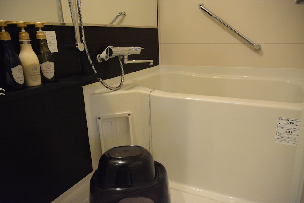 Grande Double Room, Smoking